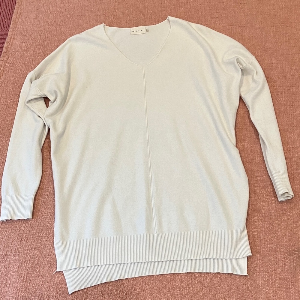 Dreamers med / large wm’s off white / cream toned V-Neck Sweater
